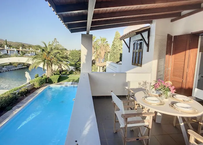 Villa, Swimming Pool For 8 别墅