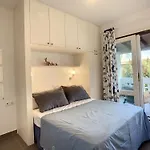 Villa Villa, Swimming Pool For 8 *