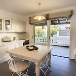 Villa, Swimming Pool For 8 *