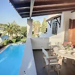 Villa, Swimming Pool For 8 Thermisía