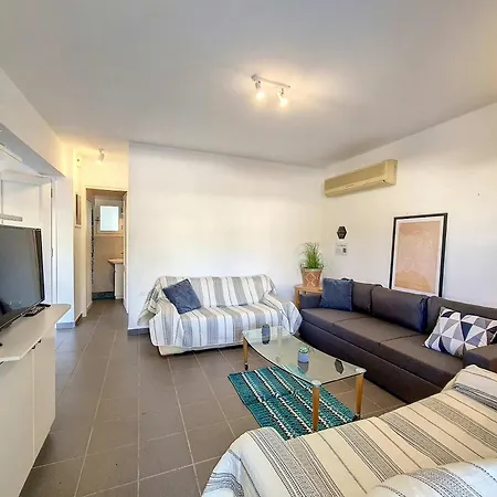 Villa, Swimming Pool For 8 Villa Thermisia