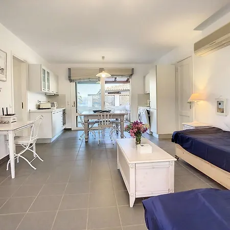 Villa Villa, Swimming Pool For 8