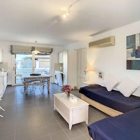 Villa Villa, Swimming Pool For 8 Thermisia