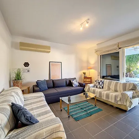 Villa, Swimming Pool For 8 Thermisia