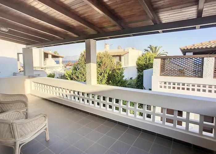 Villa, Swimming Pool For 8 וילה