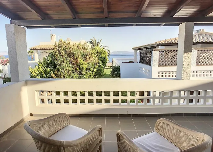 Villa, Swimming Pool For 8 וילה Thermisía