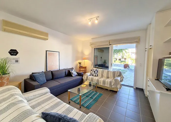 וילה Villa, Swimming Pool For 8